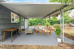 12020 NE Thompson St, Portland, OR 97220 - Photo 26