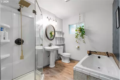 12020 NE Thompson St, Portland, OR 97220 - Photo 12