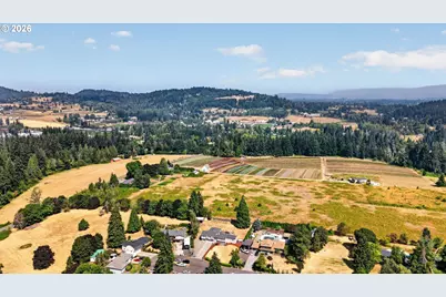 12020 SE Anna Ct, Damascus, OR 97089 - Photo 2
