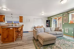 492 S Donna Dr, Newberg, OR 97132 - Photo 8