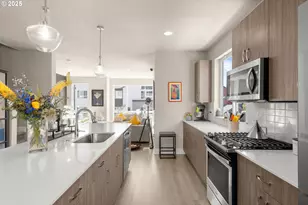 17163 SW Woodpecker Ln, Beaverton, OR 97007 - Photo 8