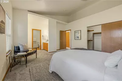 438 SE 71st Pl, Hillsboro, OR 97123 - Photo 20