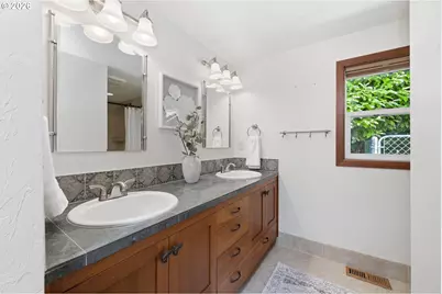 3000 Gilham Rd, Eugene, OR 97408 - Photo 34