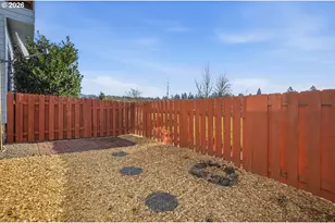 13262 SW Commonwealth Ln, Beaverton, OR 97005 - Photo 8