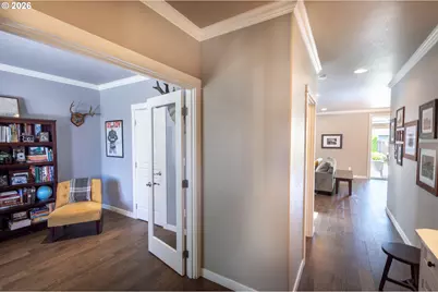 993 Tyson Ln, Eugene, OR 97404 - Photo 4