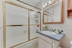 6811 SW 170th Ave, Beaverton, OR 97007 - Photo 20