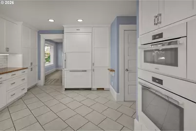 8409 SW Capitol Hwy, Portland, OR 97219 - Photo 12