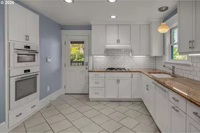 8409 SW Capitol Hwy, Portland, OR 97219 - Photo 10