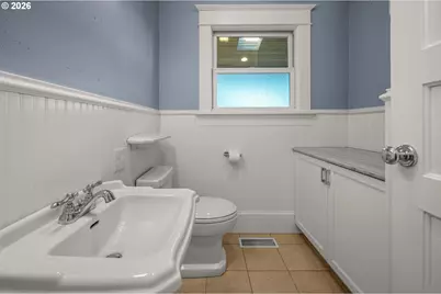 8409 SW Capitol Hwy, Portland, OR 97219 - Photo 14