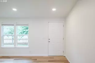 2110 NE Willamette Ave, Albany, OR 97321 - Photo 6