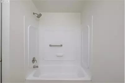 2110 NE Willamette Ave, Albany, OR 97321 - Photo 26