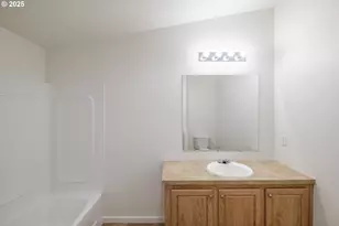 2110 NE Willamette Ave, Albany, OR 97321 - Photo 24