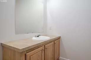 2110 NE Willamette Ave, Albany, OR 97321 - Photo 28