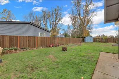 645 Riley Way, Harrisburg, OR 97446 - Photo 30