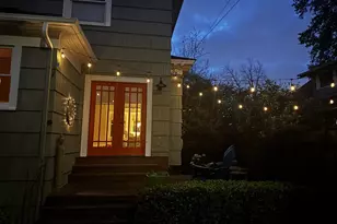 5742 N Commercial Ave, Portland, OR 97217 - Photo 46