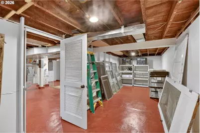 5742 N Commercial Ave, Portland, OR 97217 - Photo 36