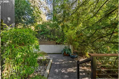 4915 SW Barnes Rd, Portland, OR 97221 - Photo 34