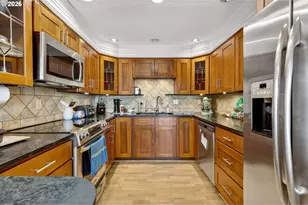 2088 Oak St, West Linn, OR 97068 - Photo 10