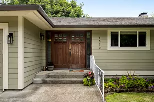1370 SE Eastwood Ct, Milwaukie, OR 97267 - Photo 2
