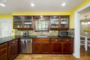 1370 SE Eastwood Ct, Milwaukie, OR 97267 - Photo 16
