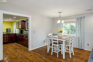 1370 SE Eastwood Ct, Milwaukie, OR 97267 - Photo 12