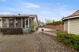 300 Ridgeway St, Sutherlin, OR 97479 - Photo 28