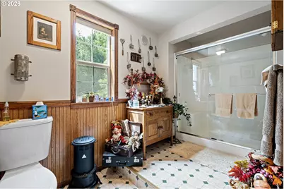 42092 Holden Creek Ln, Springfield, OR 97478 - Photo 24