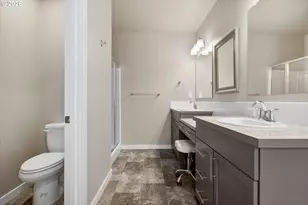 2433 NW Hazelwood Ave, Redmond, OR 97756 - Photo 20