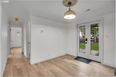1915 NE Bryant St, Portland, OR 97211 - Photo 10