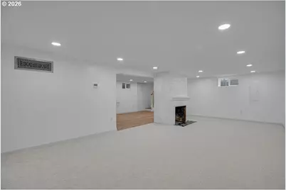 1915 NE Bryant St, Portland, OR 97211 - Photo 22