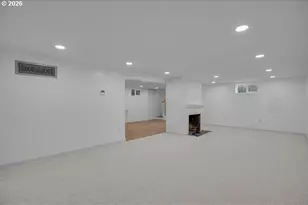 1915 NE Bryant St, Portland, OR 97211 - Photo 22