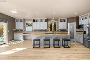 2007 SW 194th Pl, Beaverton, OR 97003 - Photo 12