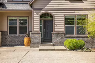 2007 SW 194th Pl, Beaverton, OR 97003 - Photo 2