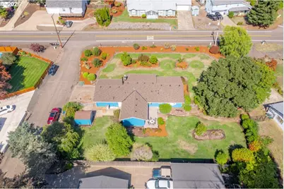 1395 NW Twins Ln, Albany, OR 97321 - Photo 4