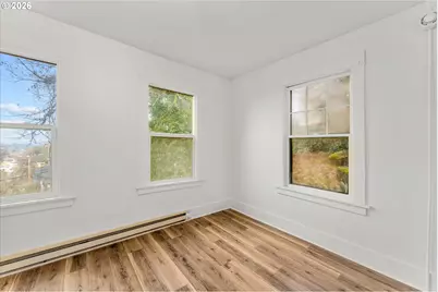 1016 Center St, Oregon City, OR 97045 - Photo 8