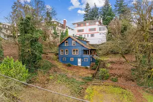 1016 Center St, Oregon City, OR 97045 - Photo 2