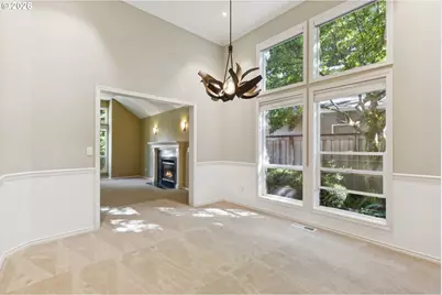 7750 SW Red Hawk Ct, Portland, OR 97210 - Photo 8