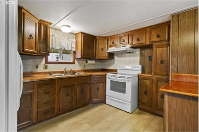 3096 Rainbow Loop #3096, Hubbard, OR 97032 - Photo 8