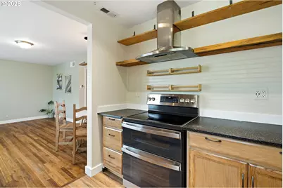7214 NE 9th Ave, Portland, OR 97211 - Photo 12