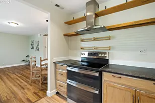7214 NE 9th Ave, Portland, OR 97211 - Photo 12