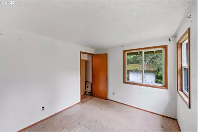 92688 Libby Ln, Coos Bay, OR 97420 - Photo 18