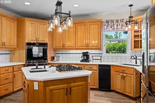 11411 NW Brooks Rd, Portland, OR 97231 - Photo 14