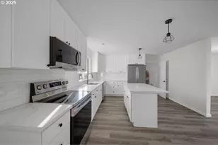 87831 Astor Ln, Bandon, OR 97411 - Photo 10