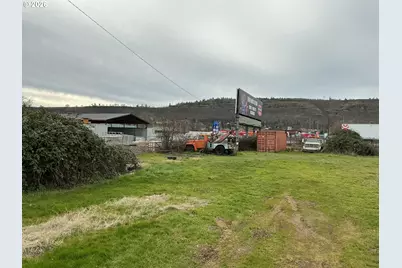 2630 W 2nd St, The Dalles, OR 97058 - Photo 1