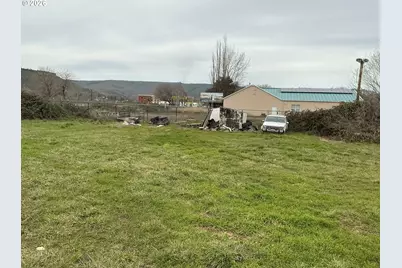 2630 W 2nd St, The Dalles, OR 97058 - Photo 6