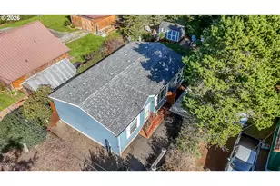 6824 SW Galley Ave, Lincoln City, OR 97367 - Photo 2