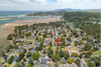 6824 SW Galley Ave, Lincoln City, OR 97367 - Photo 34