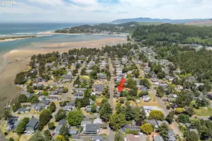 6824 SW Galley Ave, Lincoln City, OR 97367 - Photo 34