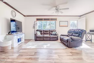 6824 SW Galley Ave, Lincoln City, OR 97367 - Photo 8