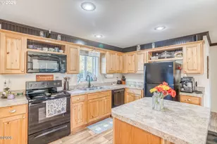 6824 SW Galley Ave, Lincoln City, OR 97367 - Photo 12